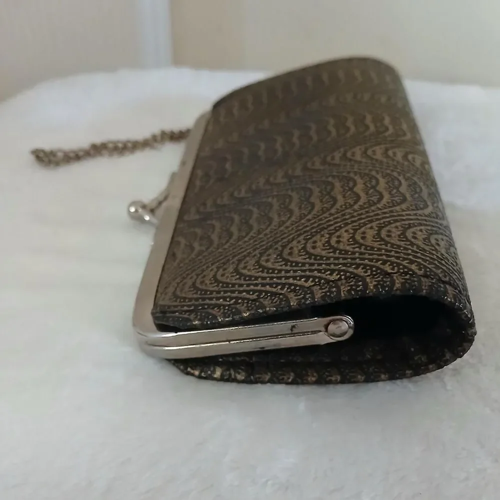 Vintage MCM gold & black coin purse kiss lock closure chain strap retro glam